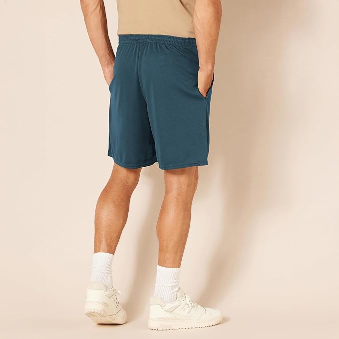 Amazon Essentials Men's Performance Tech Loose-Fit Shorts (Available in Big & Tall), Pack of 2