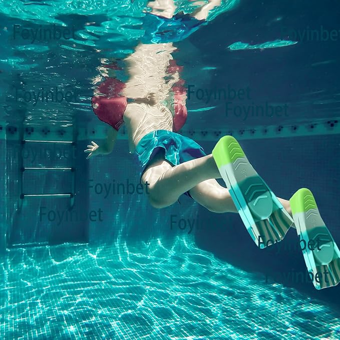 Kids Swim Fins,Short Kids Fins Youth Swimming Flippers for Lap Swimming Training for Children Girls Boys Beginners